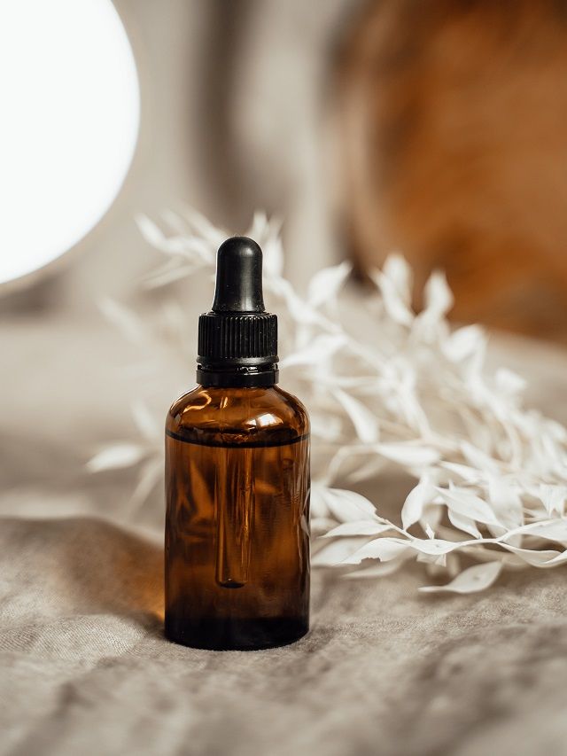 7 Benefits of Clary Sage Oil