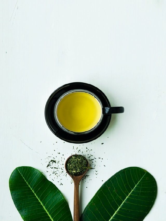8 Proven Benefits of Green Tea